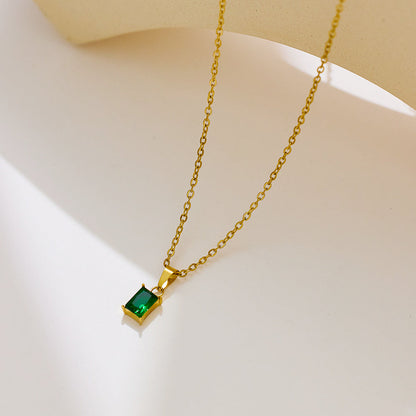 Emi Vert Collier
