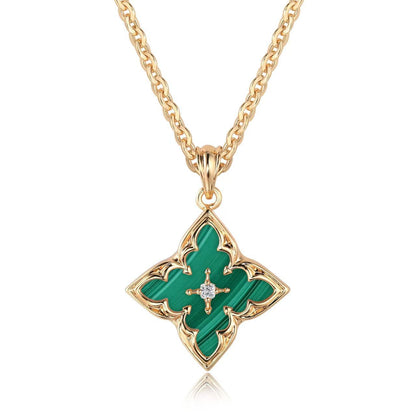 Bleu Clover Collier à Pendentif | Or