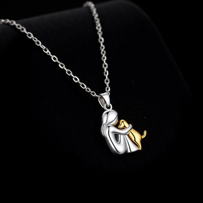 Wynter™ - Hug Pendentif avec Matching Boucles d'Oreilles